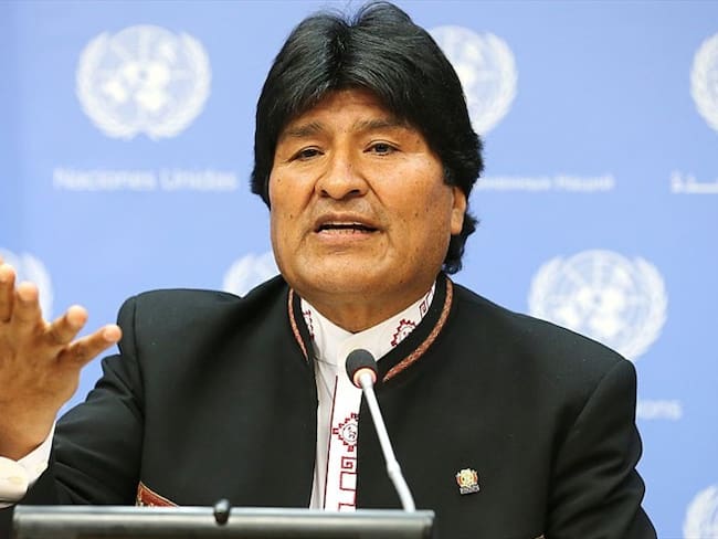 Tras las fuertes manifestaciones y presiones militares el primer mandatario de los bolivianos renunció públicamente a su cargo.. Foto: Getty Images