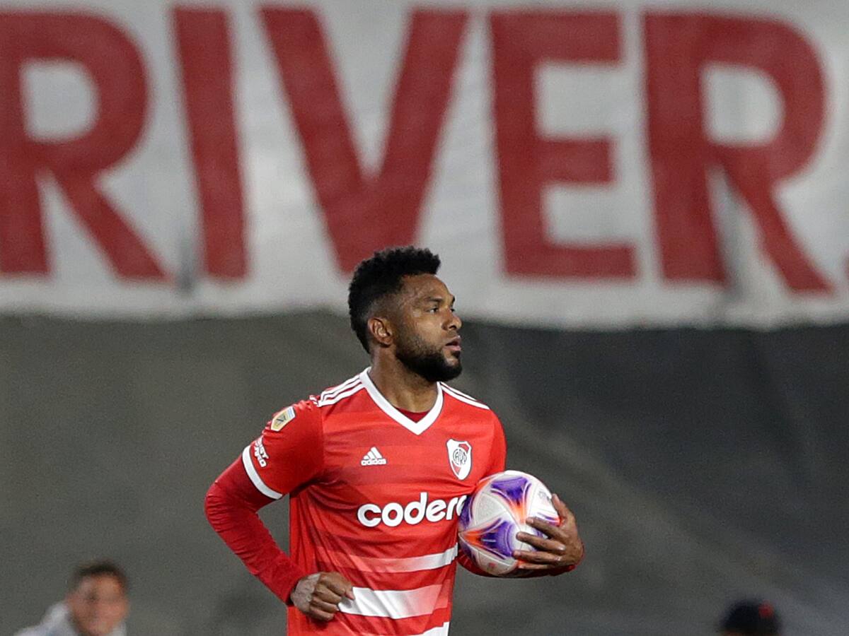 Miguel Ángel Borja anotó, pero a River no le alcanzó y perdió 1-2 con Banfield