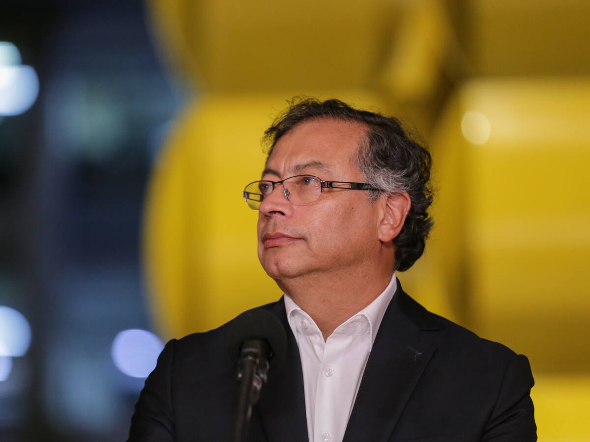 Petro cuestiona aumento de valores en las matrículas de las universidades