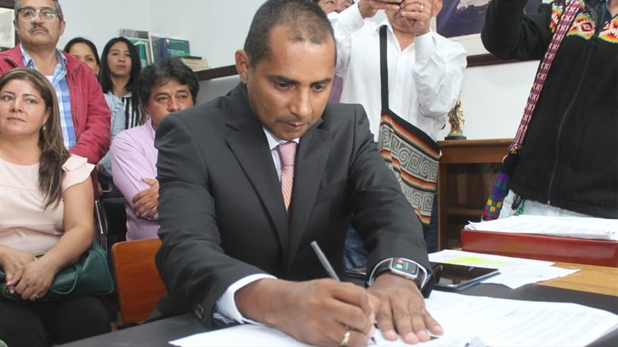 Se posesionó el nuevo alcalde encargado de Popayán. Foto: Álcaldía de Popayán