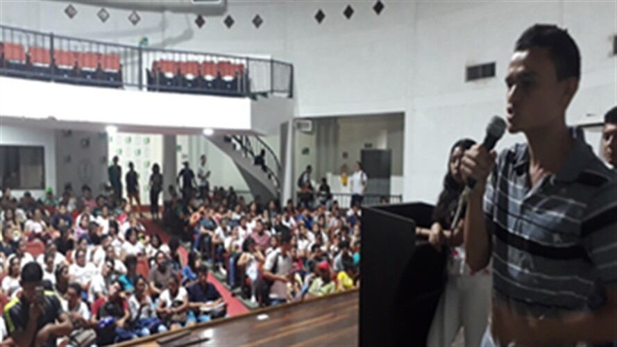 Estudiantes de la UniCor en Asamblea permanente. . Foto: Ana Morales