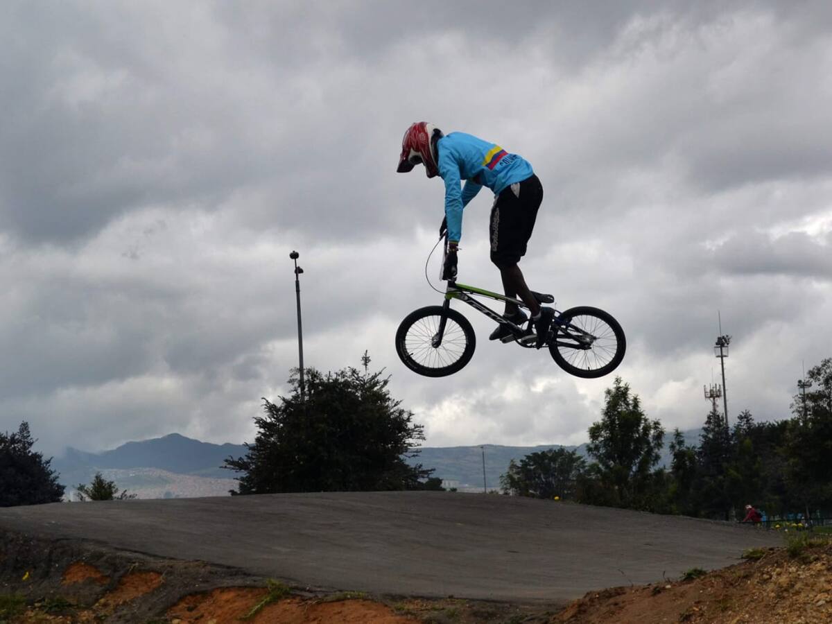 Campeón Nacional de BMX exige a la Federación cumplimiento de sus derechos fundamentales