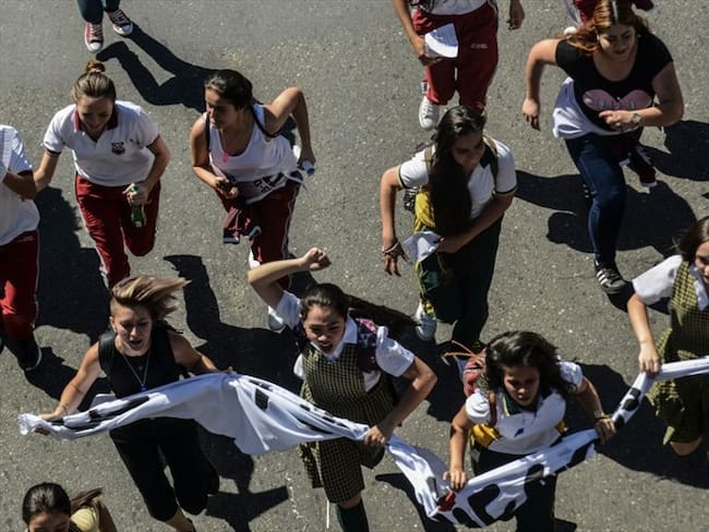 Se ratificó el paro indefinido que desde el pasado lunes vienen realizando las organizaciones sociales, sindicales y populares. Foto: Getty Images