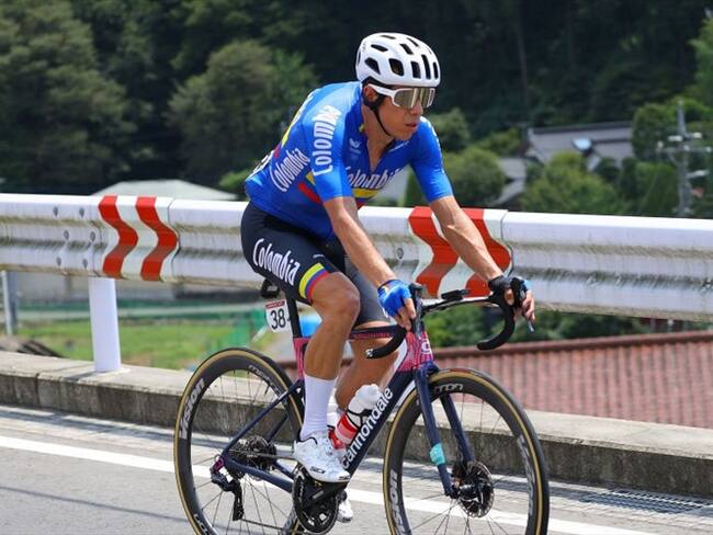 El ciclista colombiano fue protagonista en la carrera de ruta de los XXXII Juegos Olímpicos Tokio 2020.. Foto: Tim de Waele/Getty Images