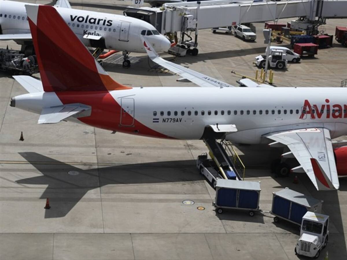 Colombiano denuncia retraso de vuelos por parte de Avianca