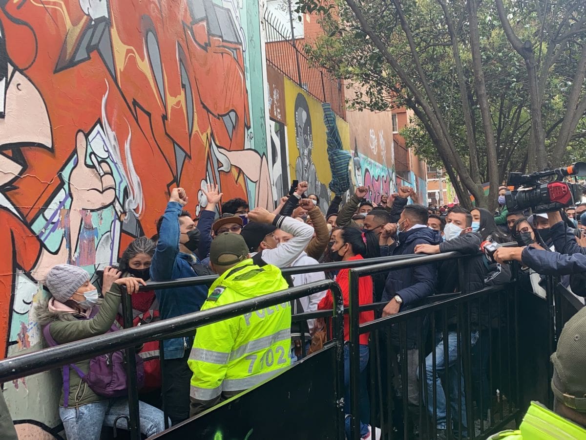 Caos en el último día para acceder al pasaporte por pico y cédula