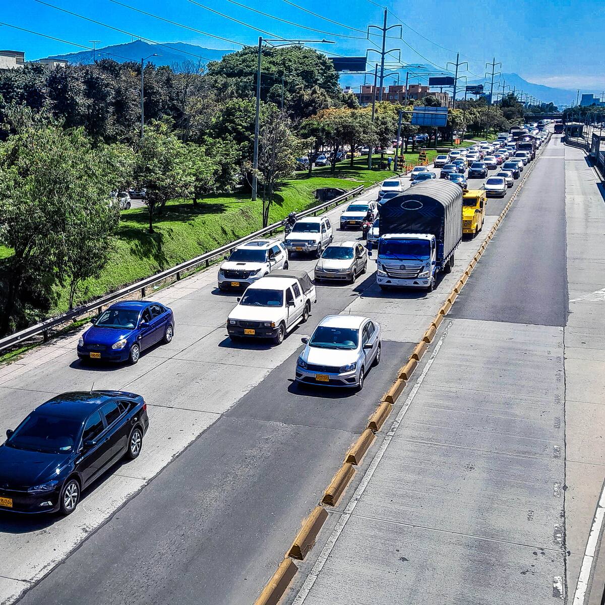 Así está la movilidad para este lunes festivo: ¿hay restricciones de carga y pico y placa regional?