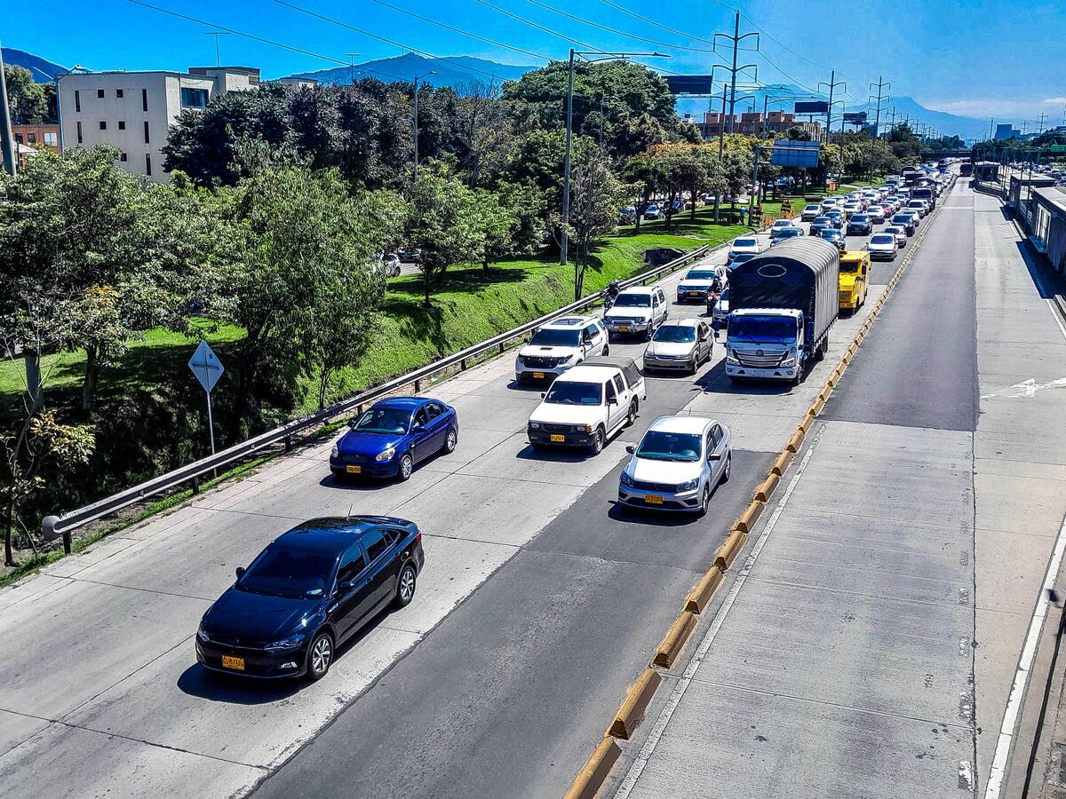 Así funcionaría el pico y placa por zonas que propone Galán: ¿cuándo entraría en vigor?