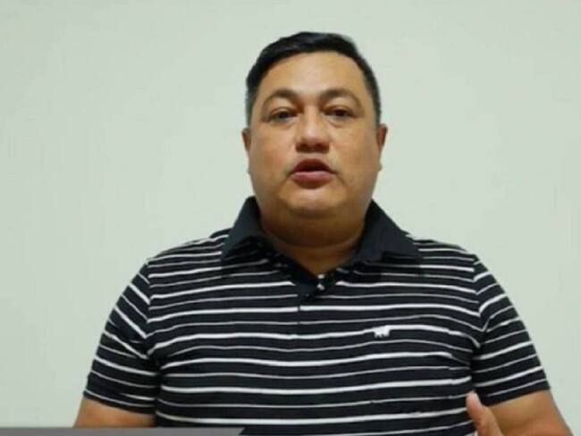 Hurtan camioneta del alcalde de Tibú y las armas a su esquema de seguridad. Foto colprensa