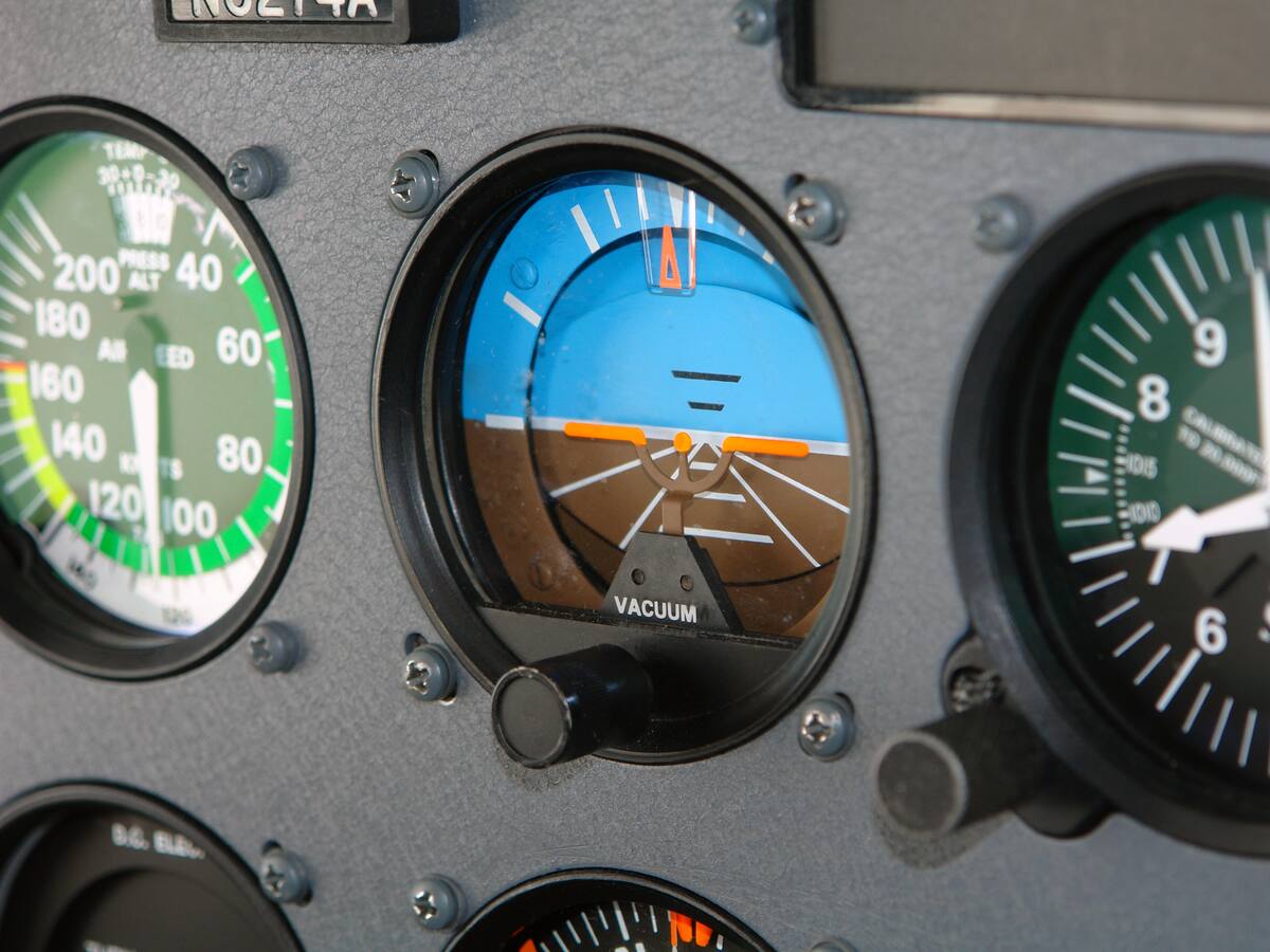 Avión con siete ocupantes desapareció tras emergencia en el sur del país