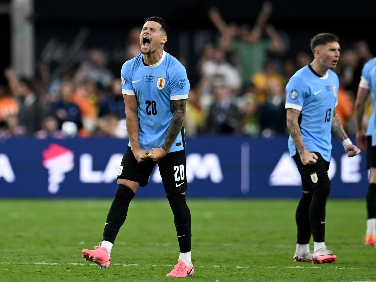 Selección de Uruguay aplazó su viaje a Charlotte por problemas en el avión