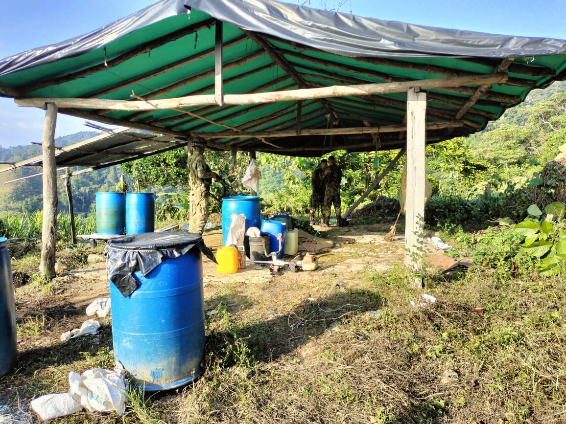 Ejército destruye dos laboratorios para el procesamiento de coca en Córdoba y Antioquia. Foto: Ejército.