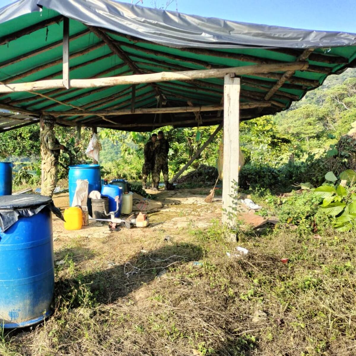 Ejército destruye dos laboratorios para el procesamiento de coca en Córdoba y Antioquia