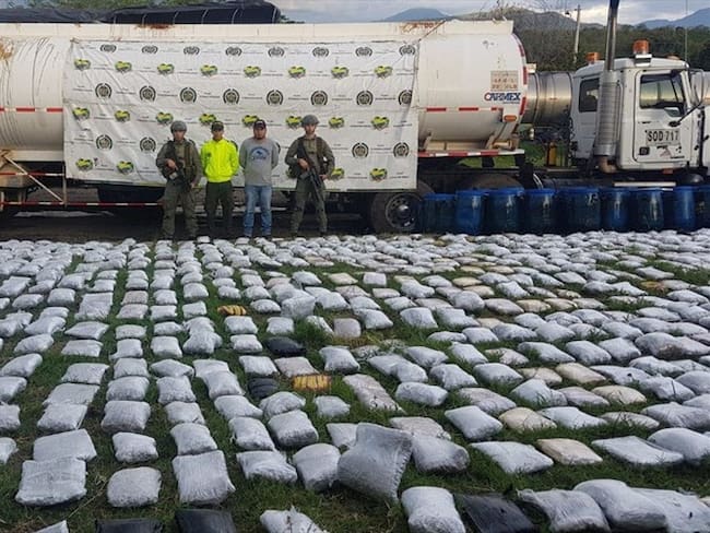 Hallan una tonelada de marihuana en un camión cisterna en el Valle del Cauca. Foto: Policía