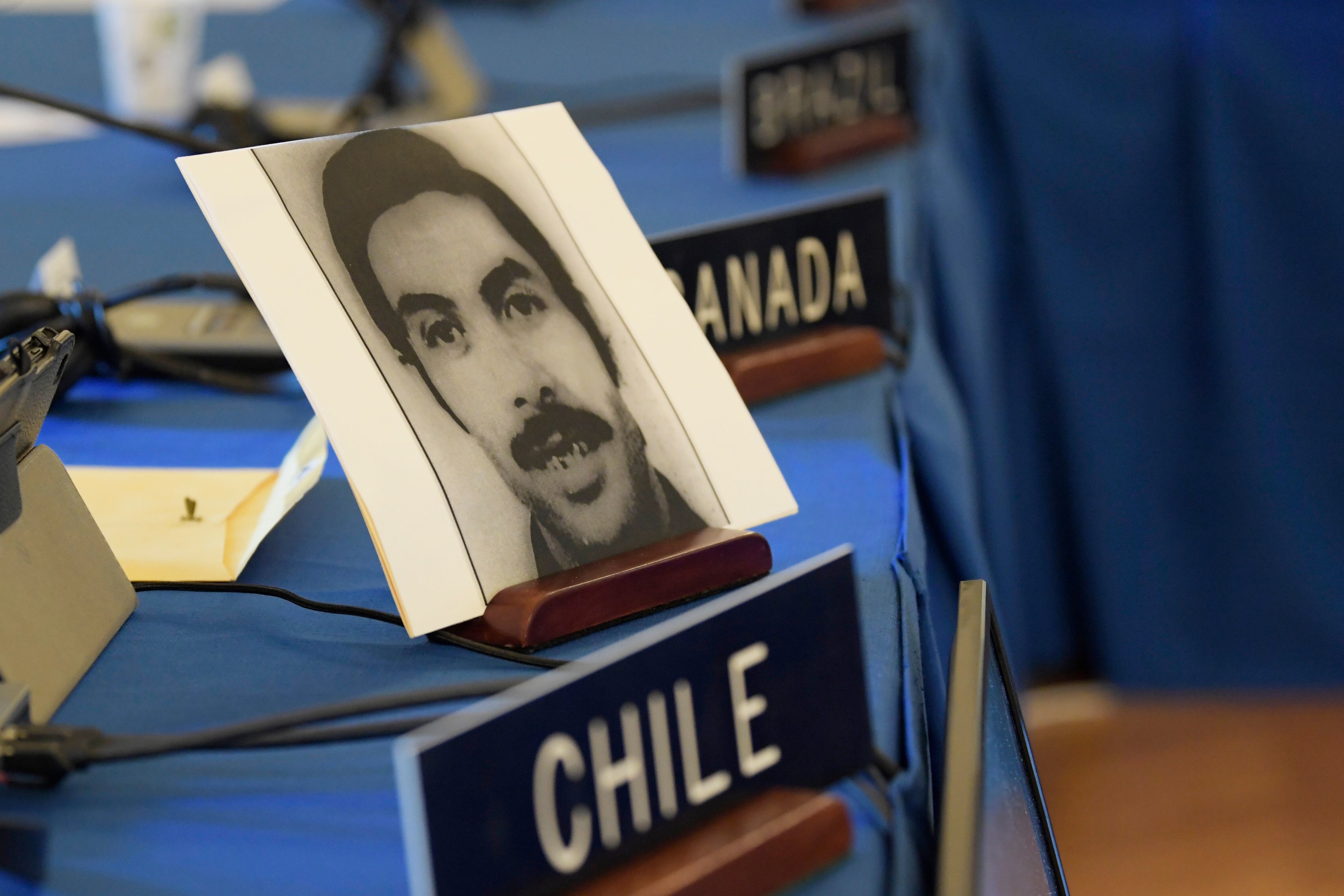 La OEA homenajea a Salvador Allende dándole su nombre a la puerta principal de su sede | Foto: EFE