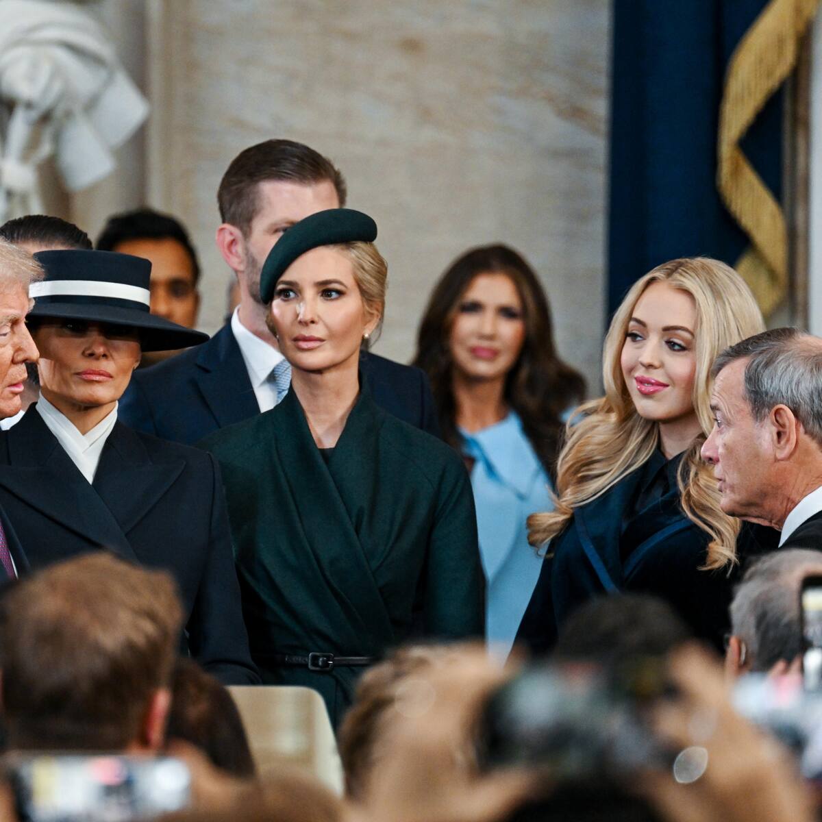 ¿Donald Trump “juró” o “juramentó” como presidente de Estados Unidos? Explicación de ambos verbos