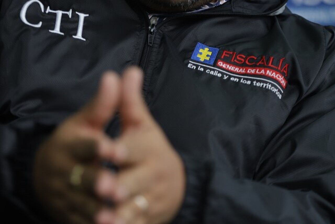 Funcionarios de la Fiscalía están en Cali recolectando pruebas sobre el caso de Emcali. Foto: Referencia Colprensa