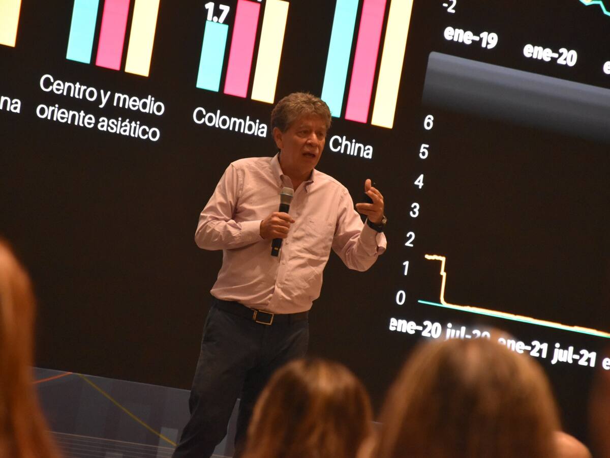 Bruce Mac Master se mostró a favor de la construcción de una reforma laboral consensuada