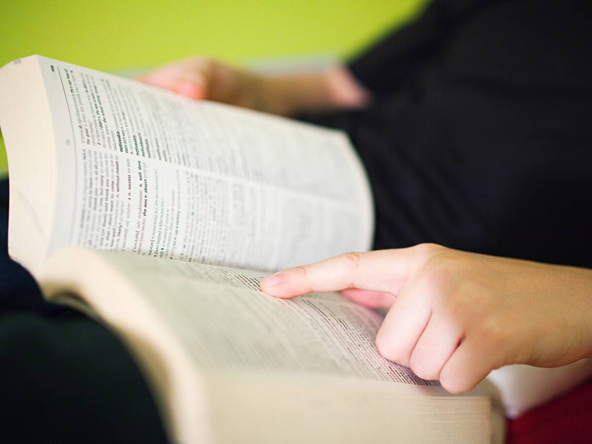 ¿Cuándo se usa tilde en “tu”? Ejemplos sencillos de la RAE