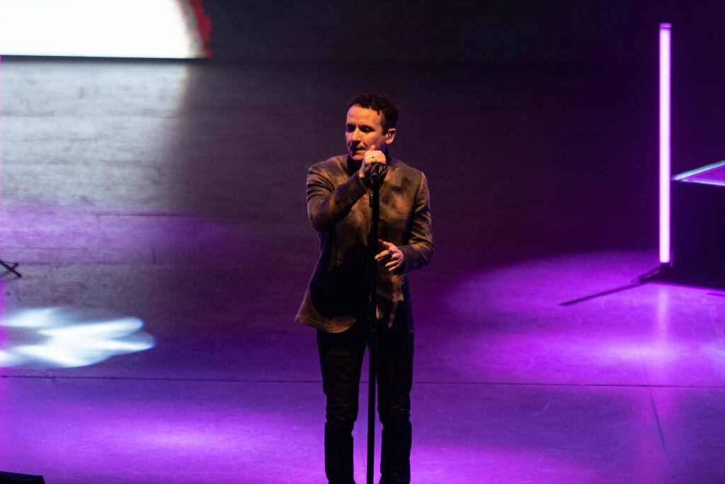 MEXICO CITY, MEXICO - MARCH 17: Singer Fonseca performs during a concert at Auditorio Nacional on March 17, 2022 in Mexico City, Mexico. (Photo by Jaime Nogales/Medios y Media/Getty Images)