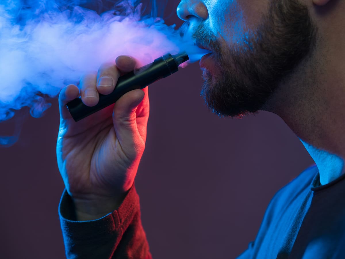 Presidente Petro sancionó ley que regula vapeadores y cigarrillos electrónicos en el país