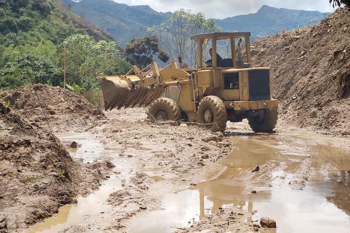 Con maquinaria amarilla se atenderán las emergencias. Crédito: Gestión del Riesgo del Cauca. 