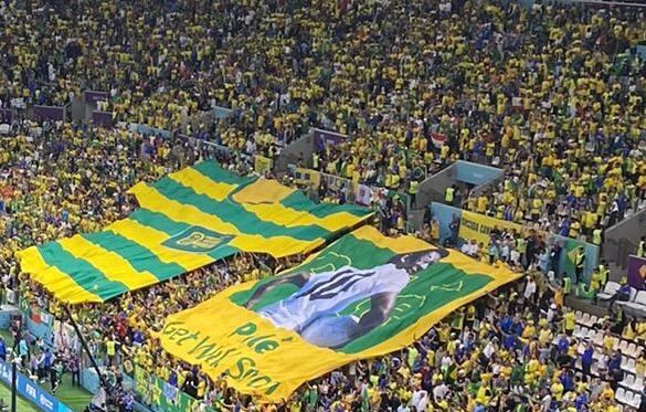 Bandera a Pelé hinchas de Brasil. Foto: W Radio
