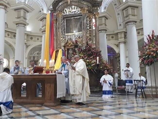 Este sábado la basílica lidera una oración de solidaridad por todos los enfermos y víctimas del coronavirus. . Foto: La W