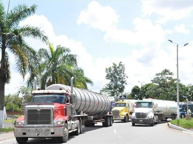 Transportadores de carga piden plan de emergencia por quema de camiones en Antioquia. Foto: Colprensa