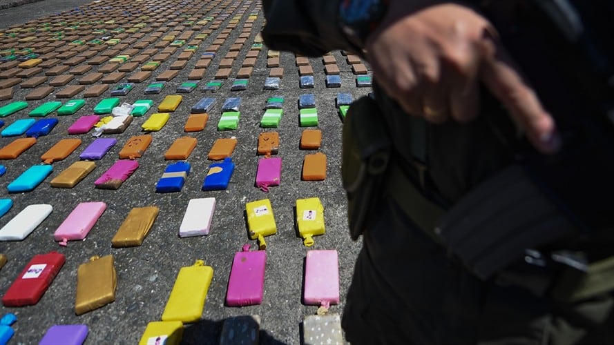 Esta persona ha sido identificada como el responsable del envío de 800 kilos de cocaína de esta organización apodada el 'Clan Familiar'. Foto: Getty Images