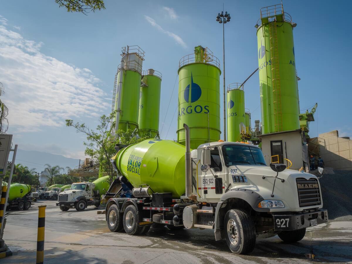 Argos y Sura convocan asamblea extraordinaria para resolver conflictos de interés