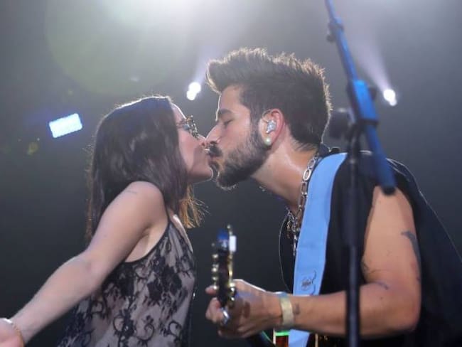 Evaluna y Camilo en Uforia Latino Mix Live. Créditos: Getty Images /Omar Vega