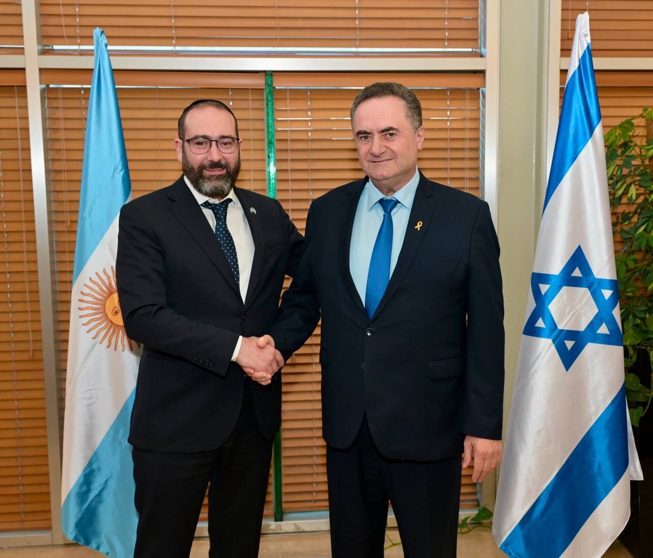 El rabino de Milei toma posesión como embajador de Argentina en Israel. Foto: EFE
