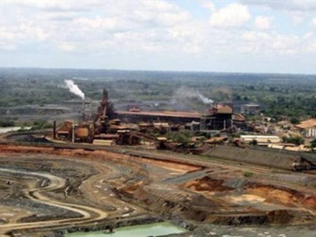 Procuraduría indagará a funcionarios participantes en prórroga de contrato de Cerro Matoso