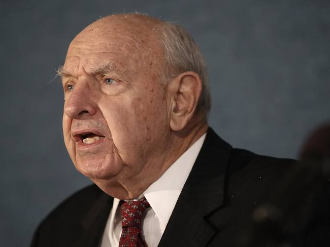 “Putin está comprometido en tomar el control de Ucrania, hay que mirarlo con cuidado”: exembajador de EE.UU. en Rusia