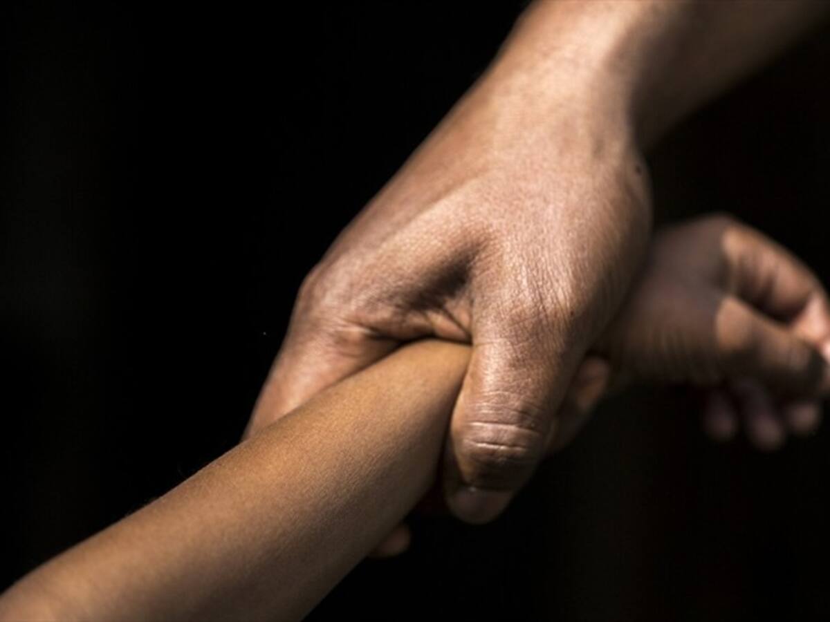 Revocan libertad a dos adolescentes por presuntos actos sexuales contra niño de seis años