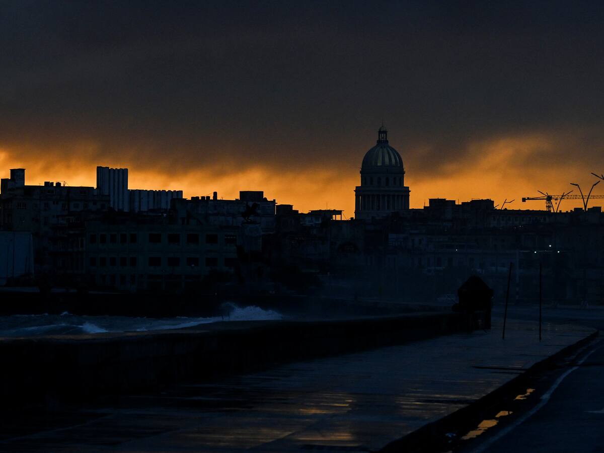 Cuba suspendió por dos días la actividad laboral y docente no esencial por crisis energética