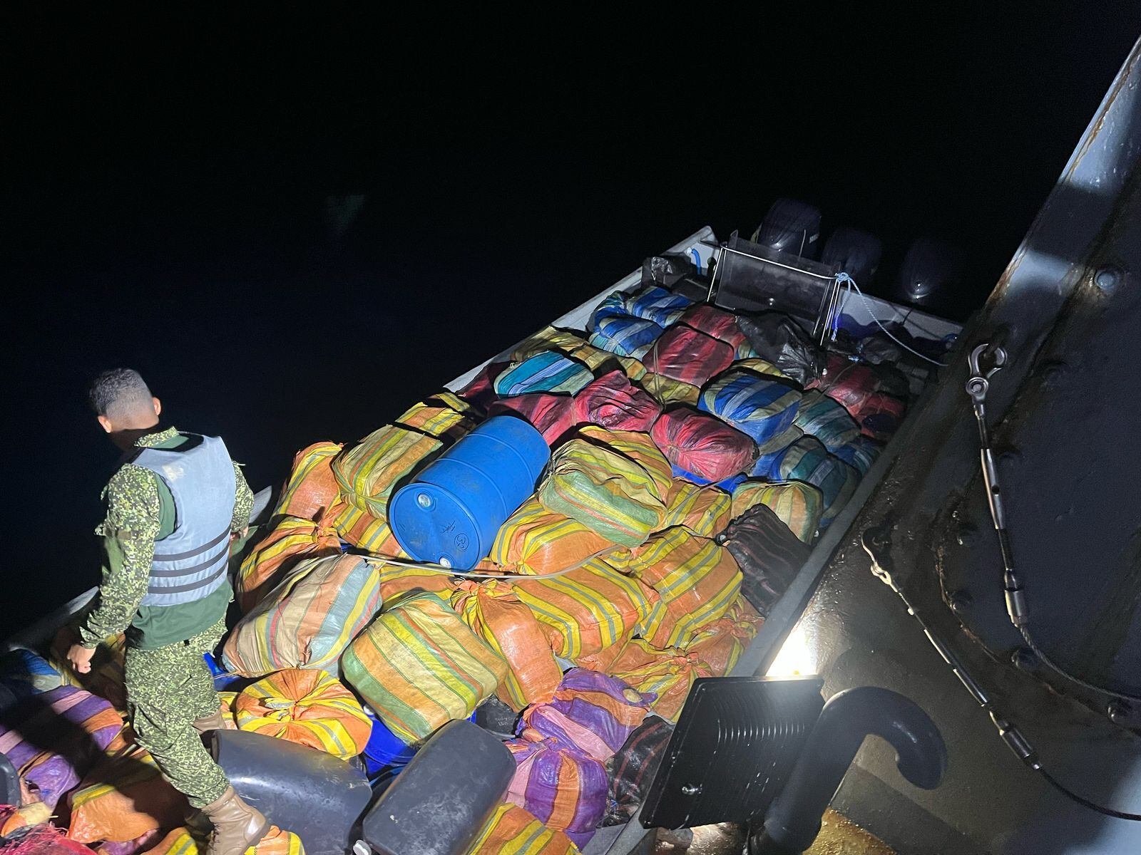 Armada incautó 3,4 toneladas de estupefacientes en el Pacífico colombiano. Foto: Suministrada.