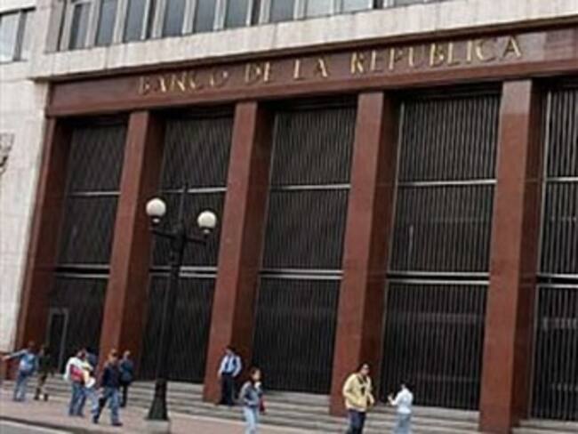 Fedecafé enfrenta a Banrep por informe sobre replanteamiento de política cafetera