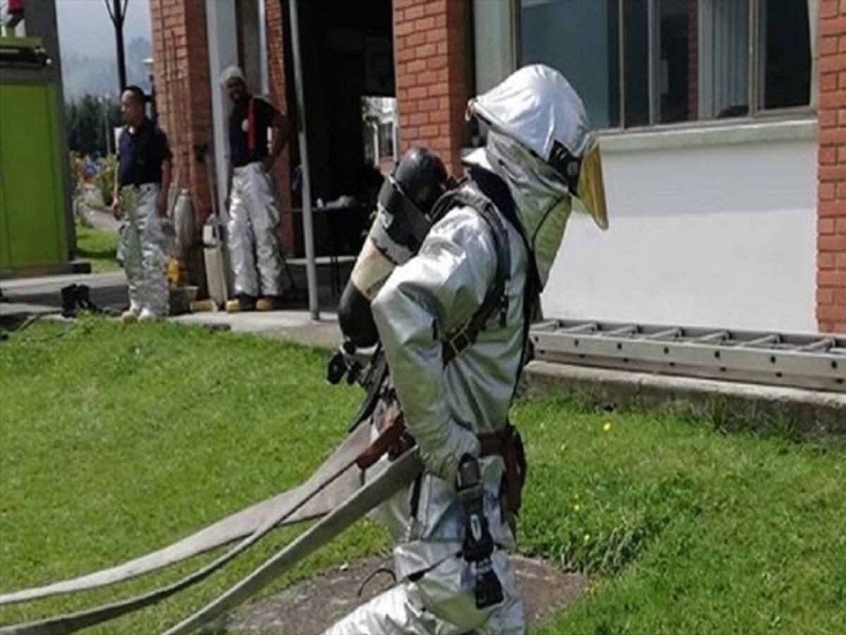 Así se preparan los bomberos del aeropuerto de La Nubia en Manizales