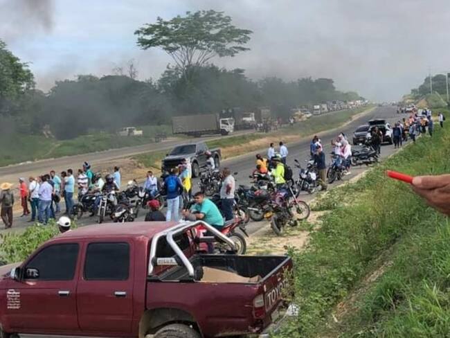 Bloquean la Troncal de Oriente a la altura del municipio de Fundación, Magdalena
