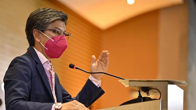 "Todo el mes de junio vamos a seguir con alto nivel hospitalario y de UCI, pero no podemos seguir sacrificando a los niños de Bogotá", Claudia López. Foto: Alcaldía de Bogotá