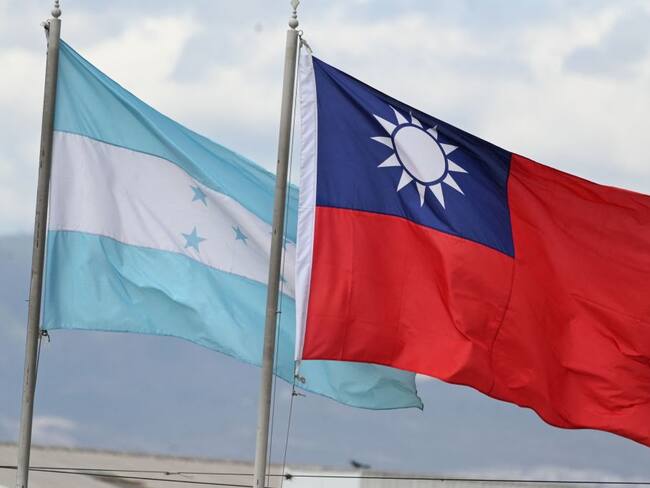 Banderas de Honduras y Taiwán. Foto: Getty Images.