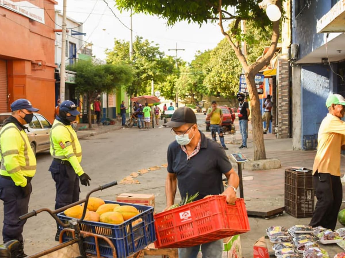 Denuncian abuso de autoridad por parte de defensores del espacio público