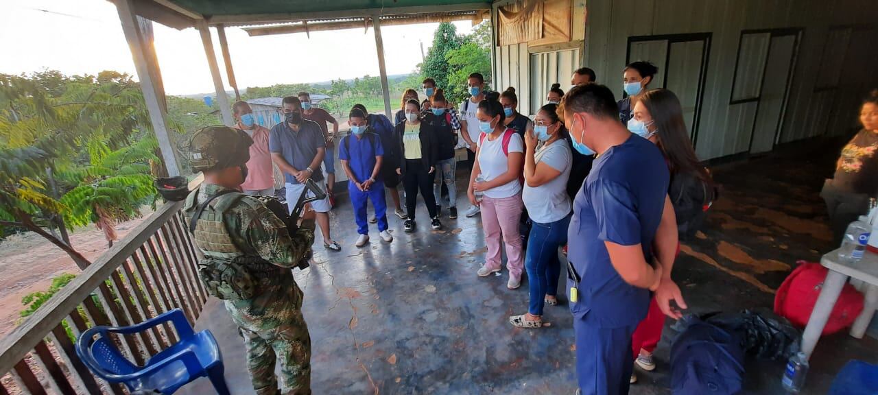 Tras secuestró masivo, Ejército Nacional rescata a 19 personas en el Meta