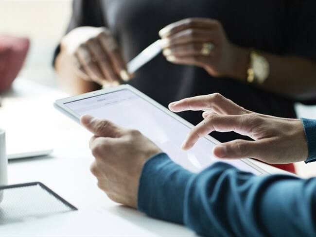 Los recursos para este subsidio, como ya lo había anunciado este medio, sumarían $2 billones mensuales. Foto: Getty Images