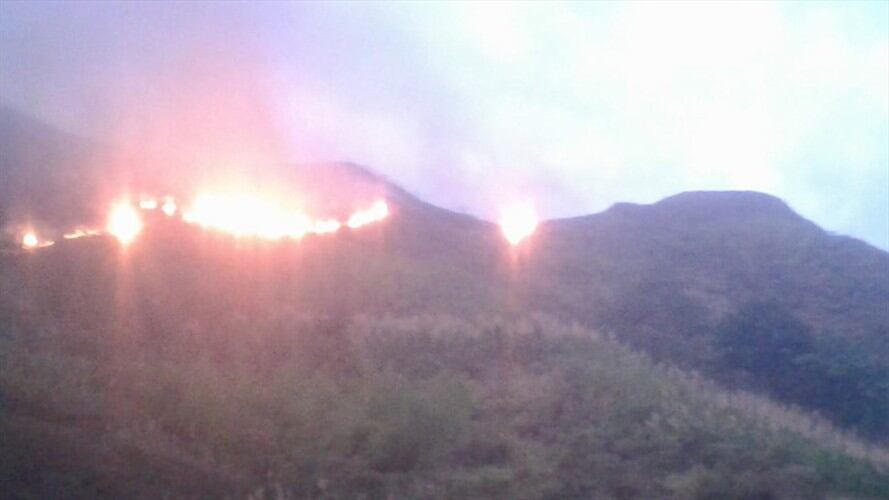 Los socorristas no se pudieron desplazar en la tarde de este miércoles al lugar de la emergencia por los riesgos de ingresar después de las 6 de la tarde. Foto: Bomberos Timbío