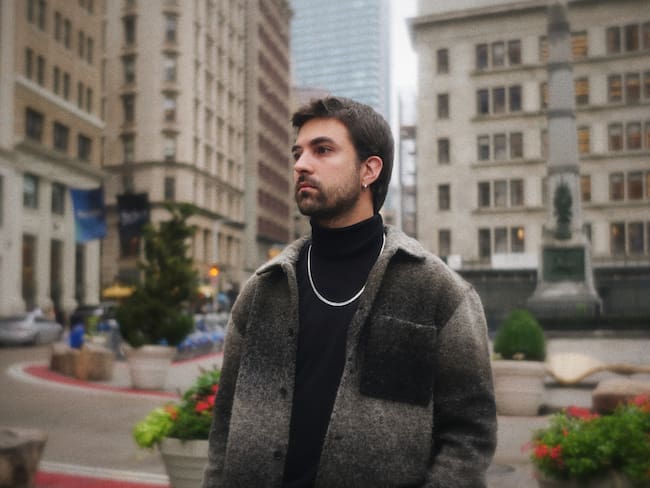 “Es un honor”: Daniel Mejía, el director colombiano miembro de la academia internacional de televisión