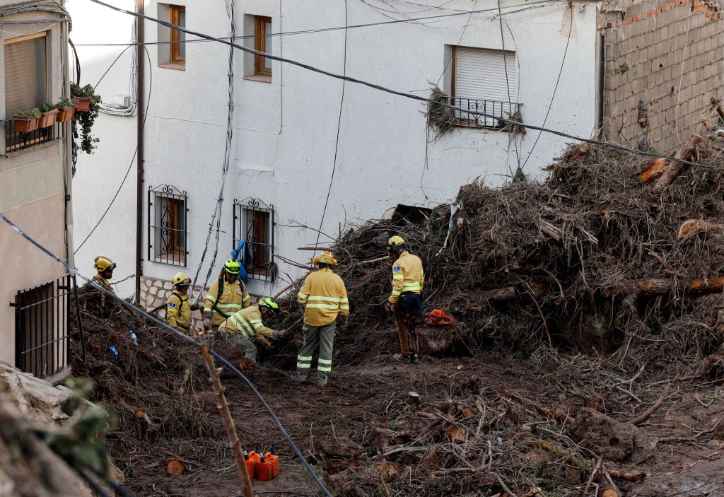 Unidades de rescate en Valencia, España. I Foto: OSCAR DEL POZO/AFP via Getty Images.