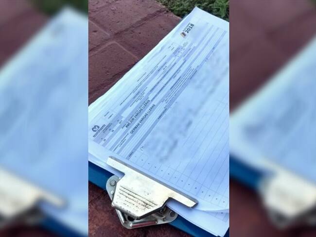 ¿Funcionarios de la Alcaldía de Barranquilla recolectan firmas para Vargas Lleras?. Foto: Erika Valdí